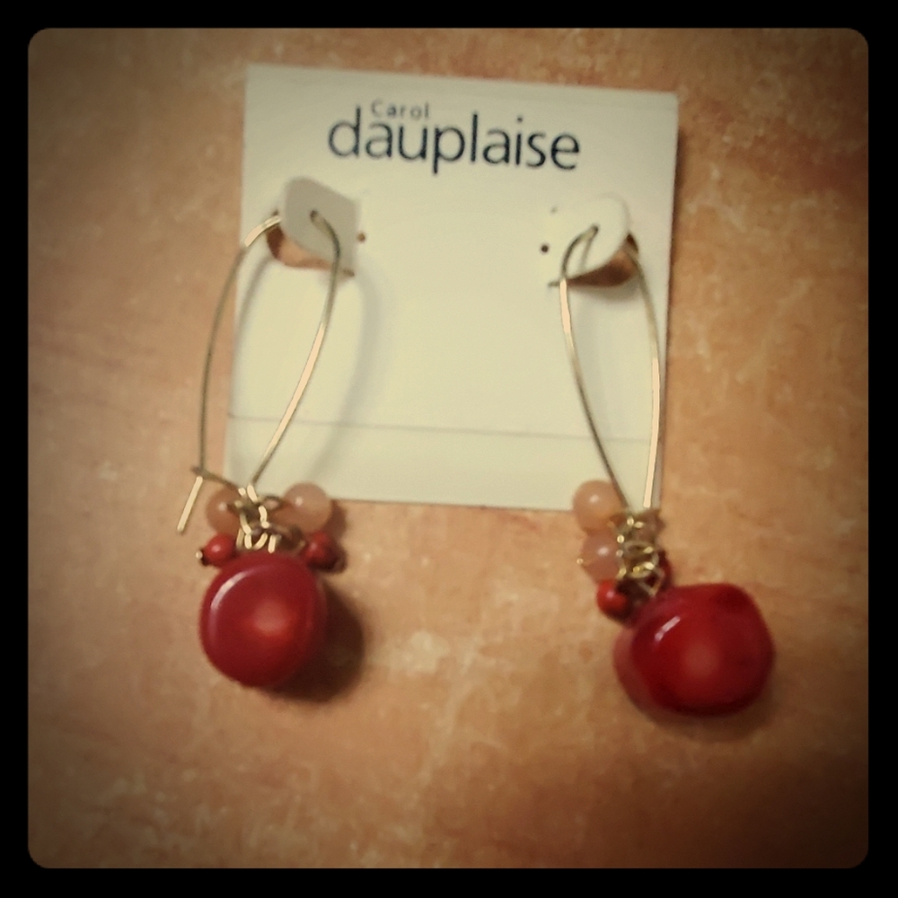 New Carol Dauplaise Dangle Earrings.